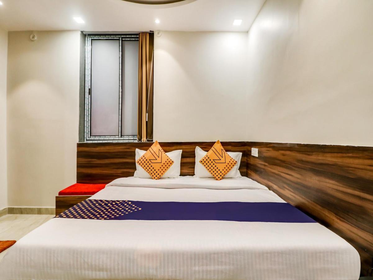 Spot On 69549 Hotel Shri Ram Kashi Muthiganj Exterior photo